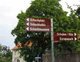 Schachdorf Strbeck Museum Wegweiser Schach